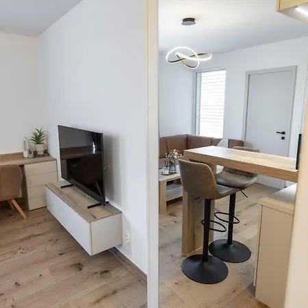 Apartment Alure Residences 9 & 24h Self Check-in, Private Parking In Front Of The Building Included, New Building, Terrace, The Building Has Its Own Park With A And Outdoor Fitness, Children's Playground, Center