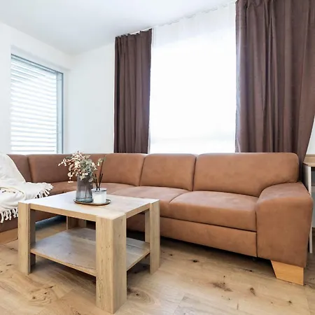 Alure Residences 9 & 24h Self Check-in, Private Parking In Front Of The Building Included, New Building, Terrace, The Building Has Its Own Park With A And Outdoor Fitness, Children's Playground, Center Apartment